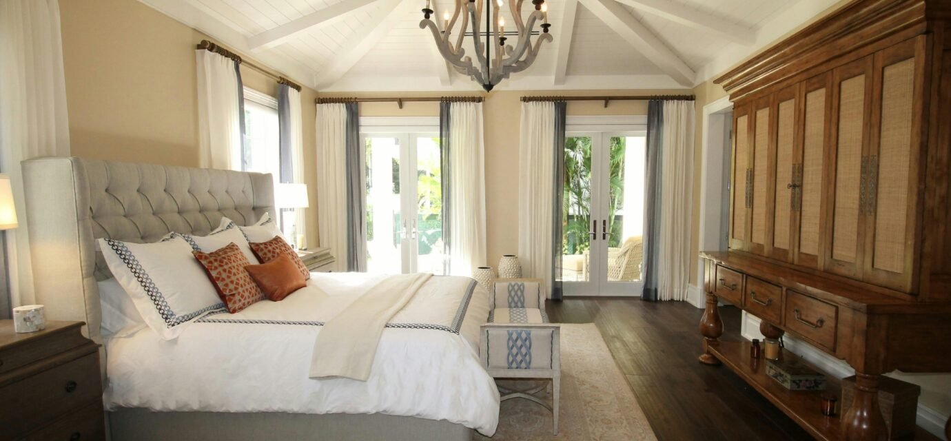 How to Choose Relaxing Paint Colors for Your Bedroom Space